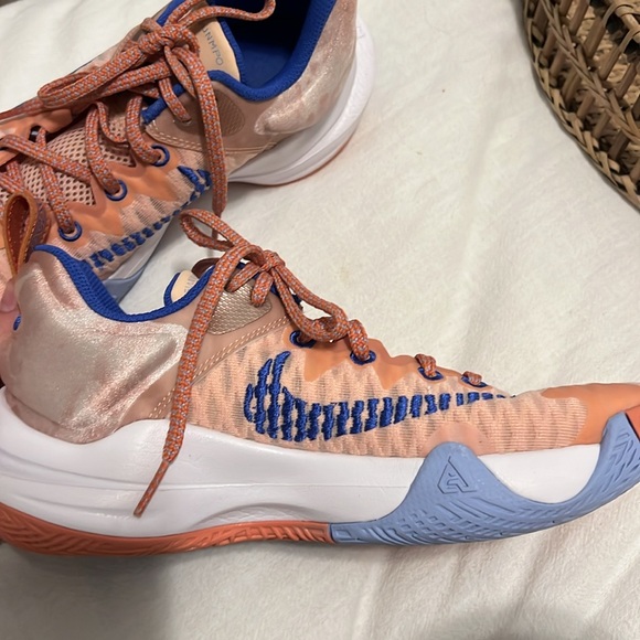 Nike Giannis Immorality Shoes - Picture 4 of 6